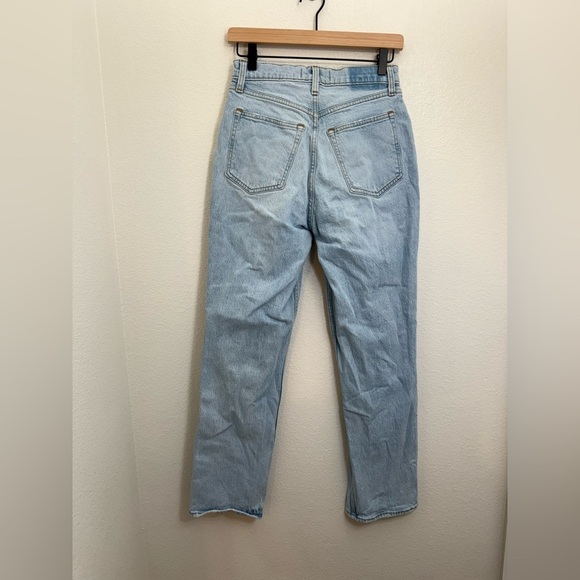 Abercrombie and Fitch Curve Love Ultra High Rise 90s Straight Jean Size 4s - Picture 4 of 9